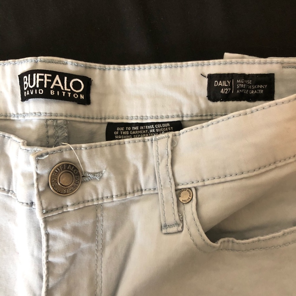 Blue Grey Buffalo Midrise stretchskinny jeans 4/27